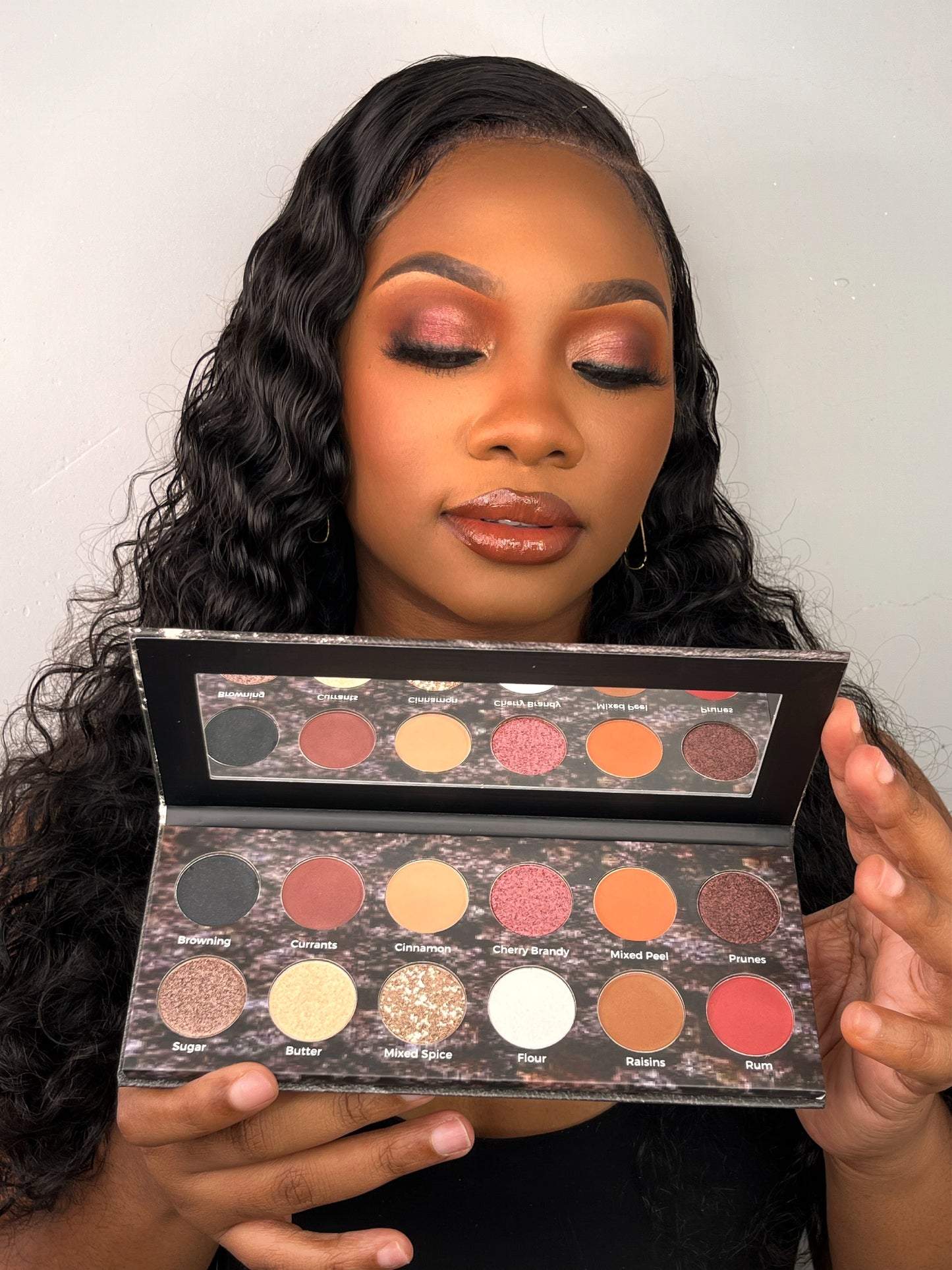 Black Cake - Eyeshadow Palette