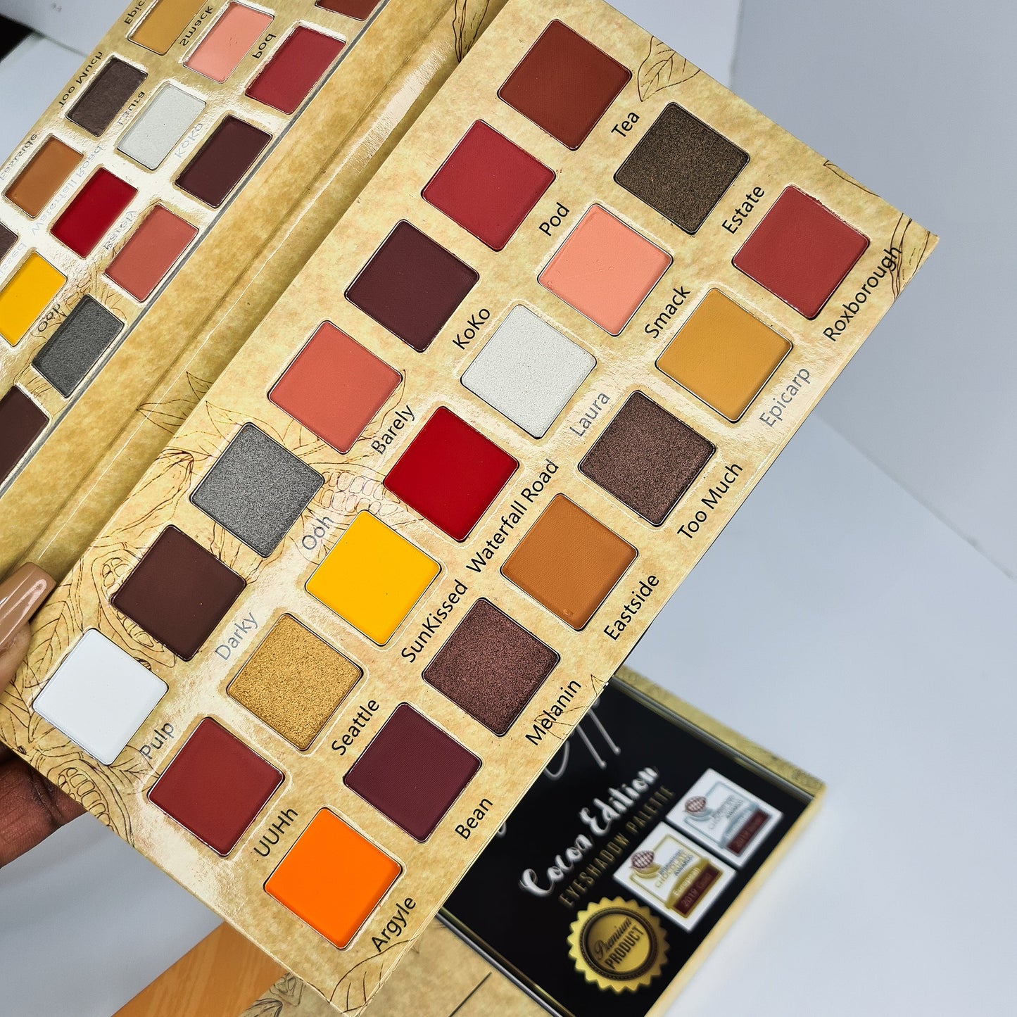 Tobaglo Estate - Cocoa Edition Eyeshadow Palette